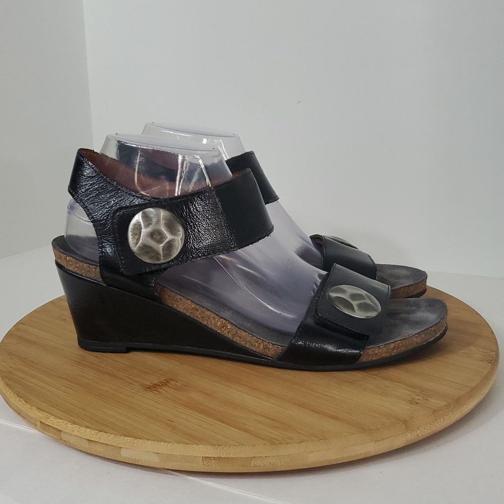 Taos Carousel 2 Black Patent Leather Wedge Sandals with Silver Accents EU 41